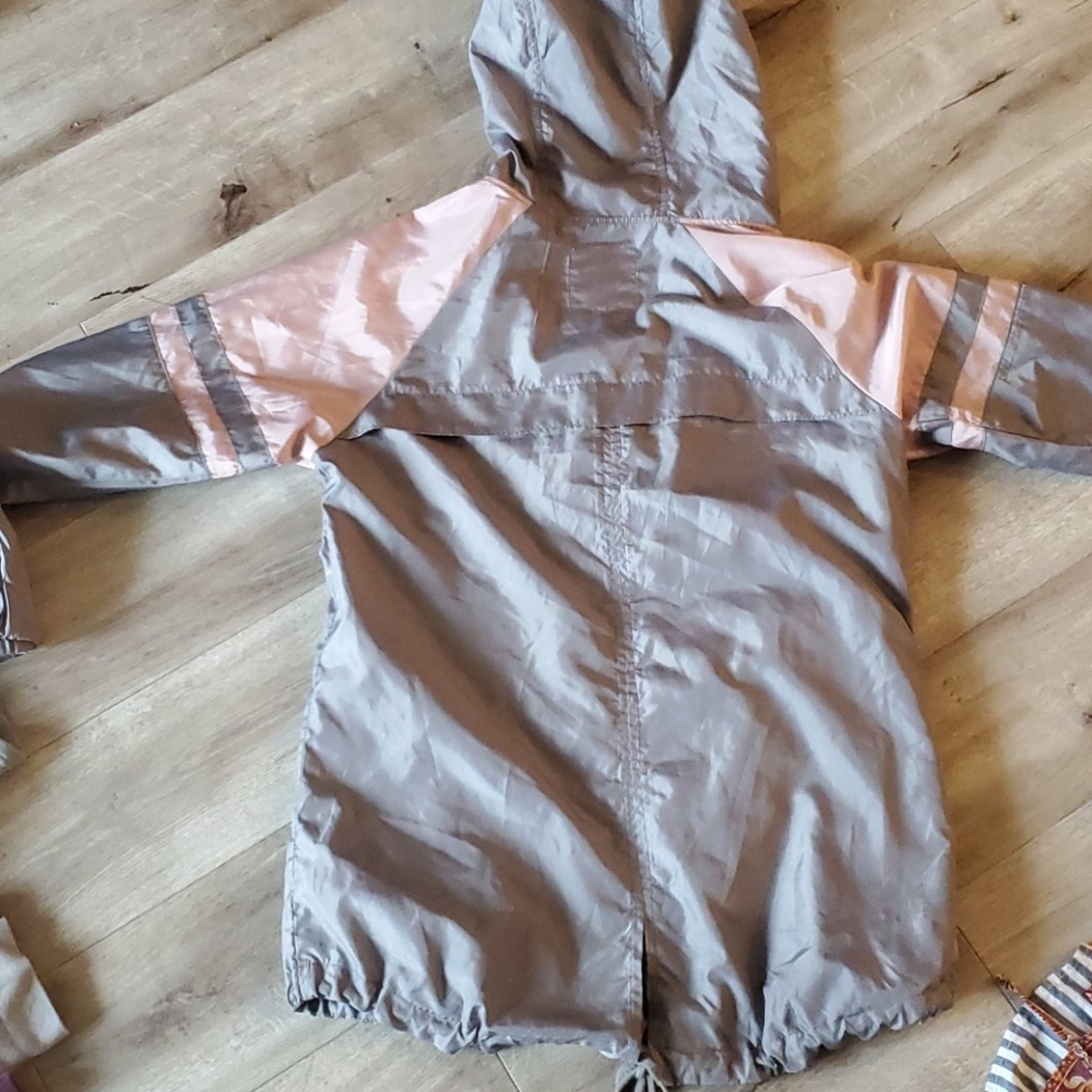 Wind breaker - Picture 4 of 4